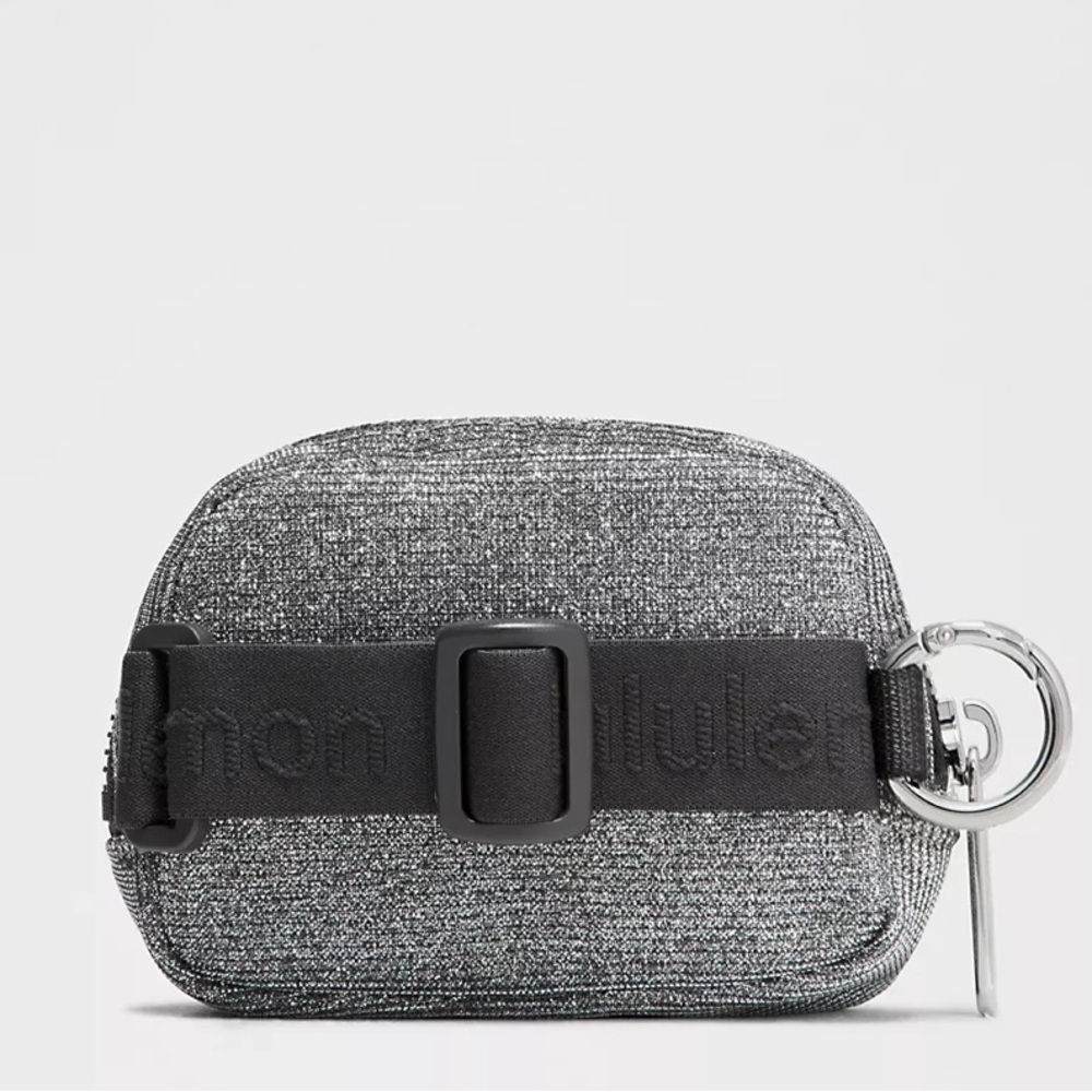 ๐ Lululemon Everywhere Belt Bag Nano - Glitter - Picture 4 of 15